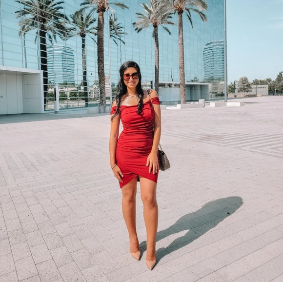 Hello! I'm Nathalie! - Picture 2 of 16